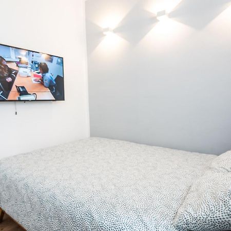 Cozy Design Apartament In Magheru Bukarest Exteriör bild